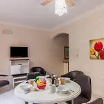 Pool & Sea Merill Apartment Mellieħa