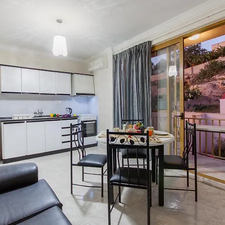 Pool & Sea Merill * Меллиеха