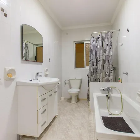 Апартаменты Pool & Sea Merill Меллиеха