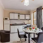 Appartement Pool & Sea Merill *