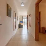Pool & Sea Merill Apartment