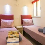 Appartement Pool & Sea Merill