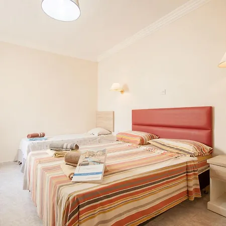 Pool & Sea Merill Apartment Mellieha