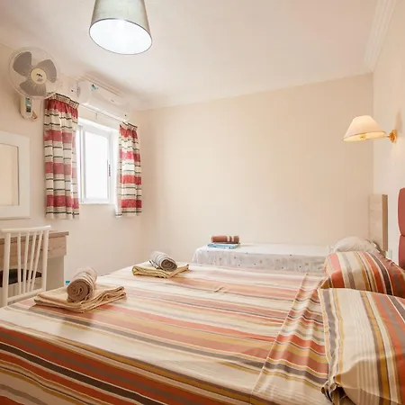 アパート Pool & Sea Merill メーリッハ