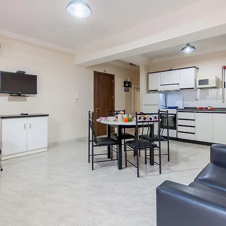 Apartment Pool & Sea Merill *