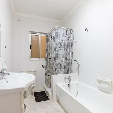 Apartment Pool & Sea Merill *