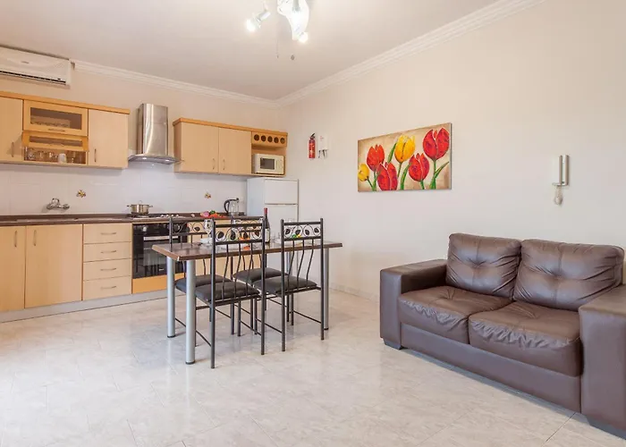 Apartment Pool & Sea Merill