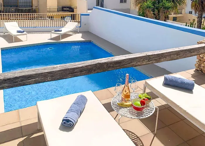 Pool & Sea Merill Apartment Mellieha